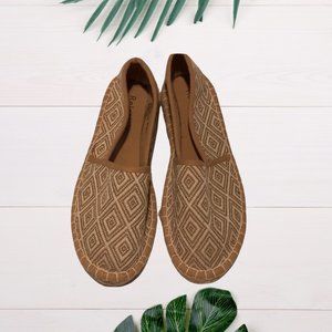 Relativity Espadrilles brown diamond design flat shoes, women's size 8.5